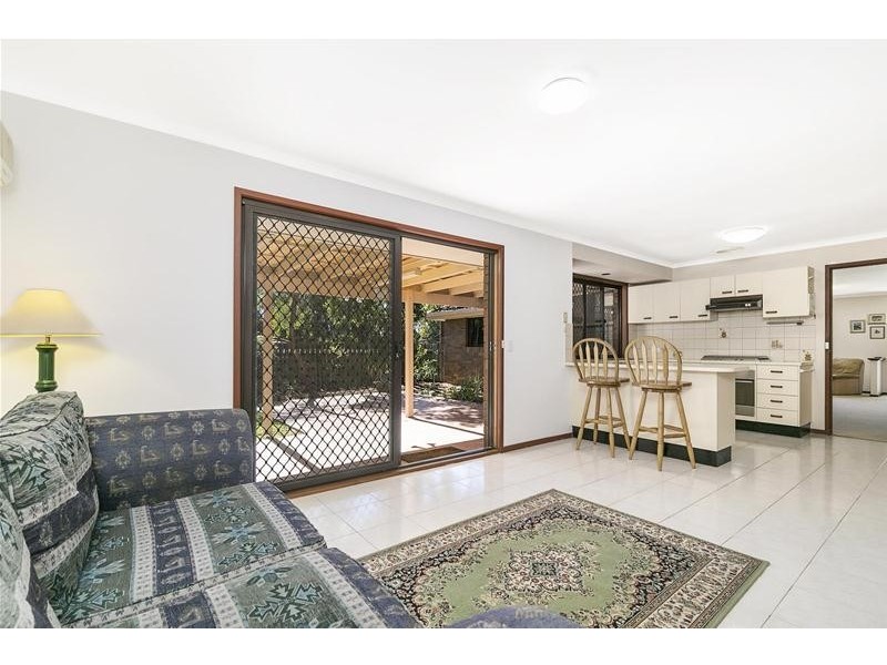 8 Chickowee Street, Albany Creek QLD 4035