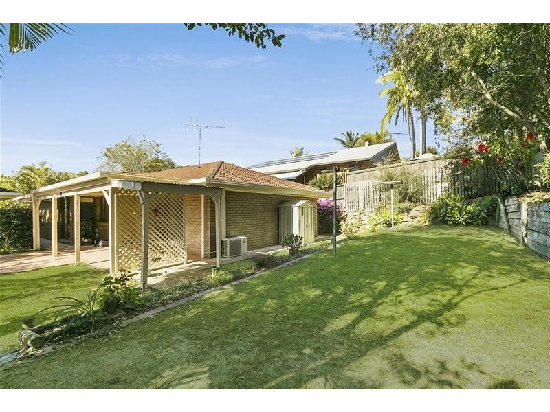 8 Chickowee Street, Albany Creek QLD 4035