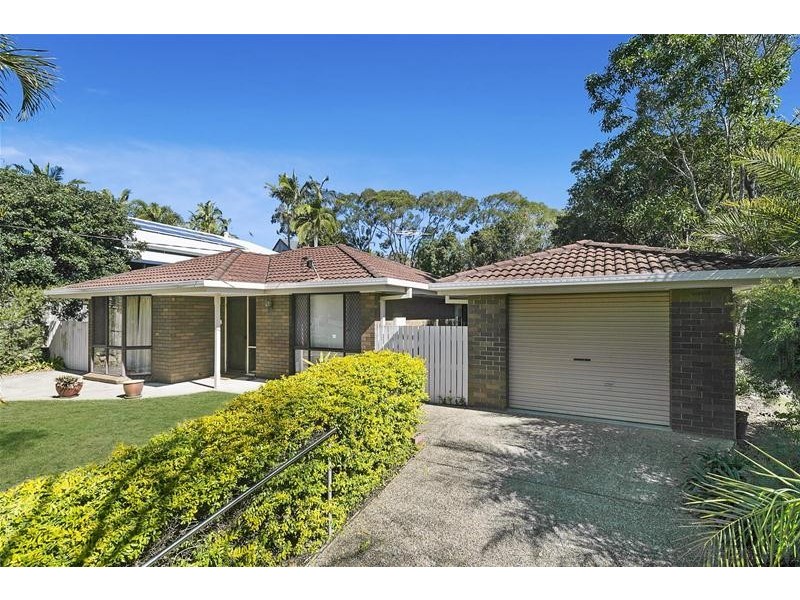 8 Chickowee Street, Albany Creek QLD 4035