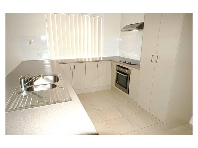 8/118 Samsonvale Road, Strathpine QLD 4500