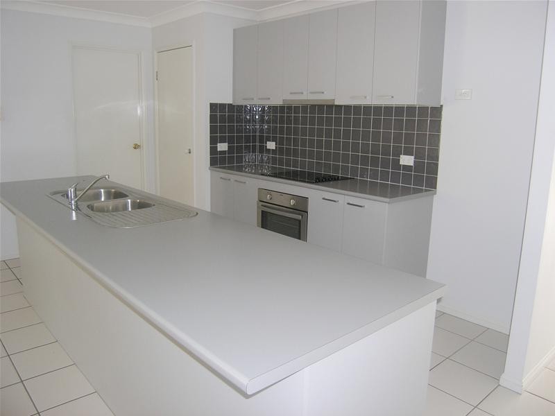 12 Hudson Court, Warner QLD 4500