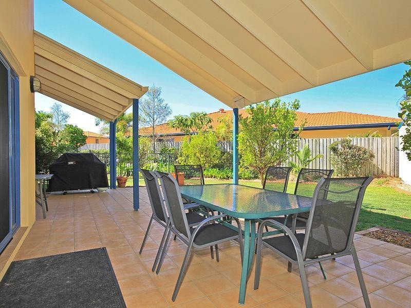 10 Camara Court, Eatons Hill QLD 4037