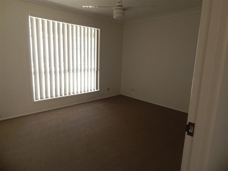 48 Saraband  Drive, Eatons Hill QLD 4037