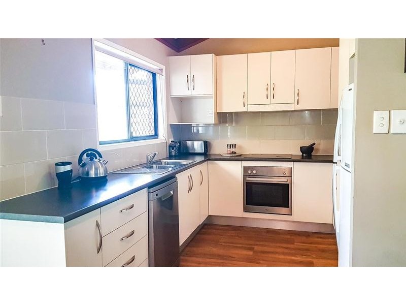 6 Jocasta Street, Eatons Hill QLD 4037