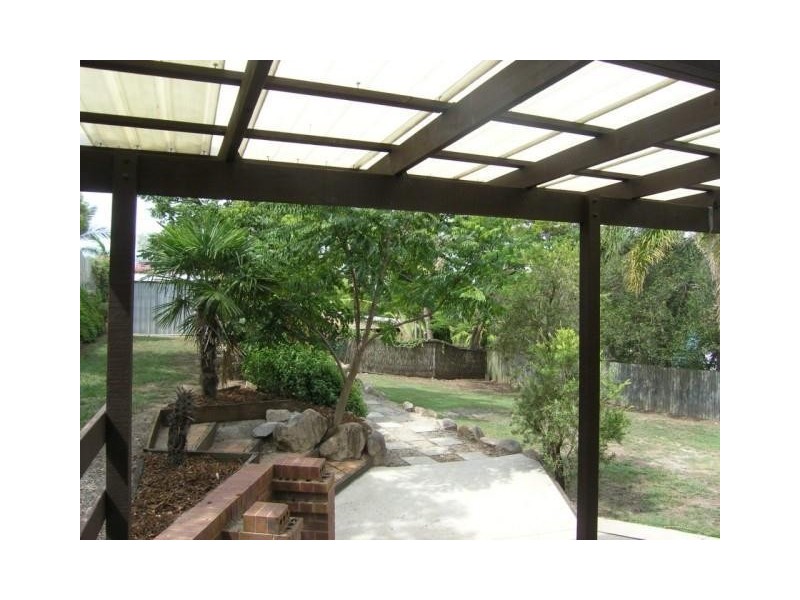 6 Jocasta Street, Eatons Hill QLD 4037