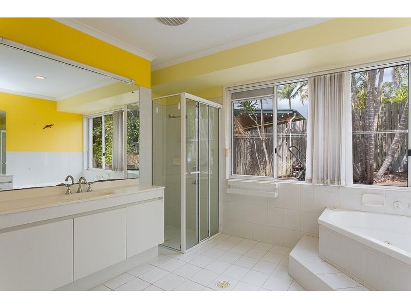 32 The Boulevard, Albany Creek QLD 4035