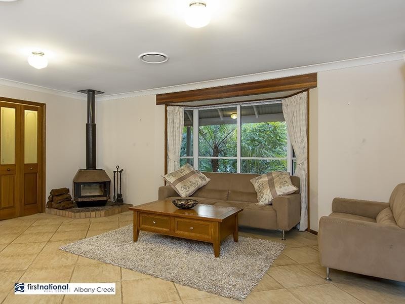 70 Cashmere Lane, Cashmere QLD 4500