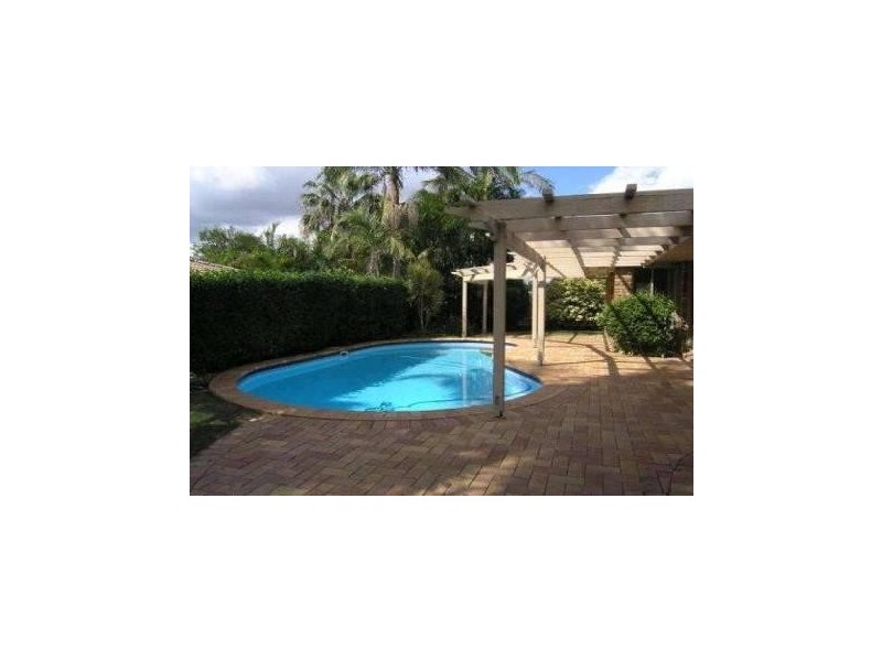 19 Daniel Drive, Albany Creek QLD 4035