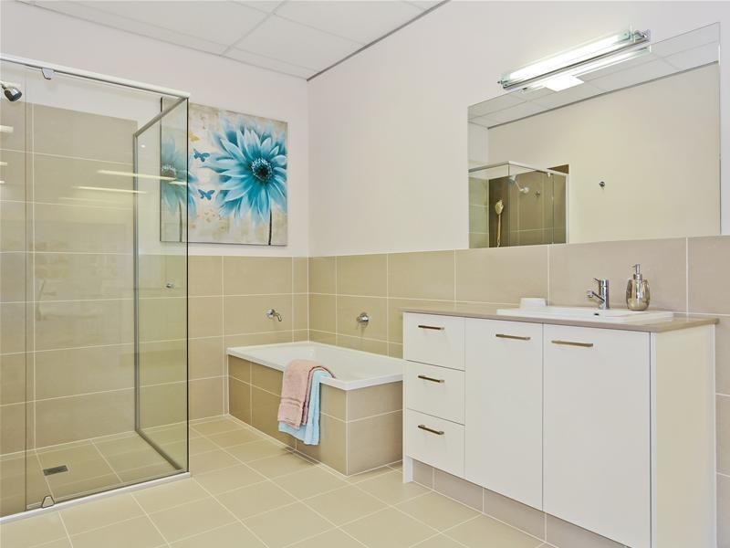 21/74 Endeavour  Boulevard, North Lakes QLD 4509