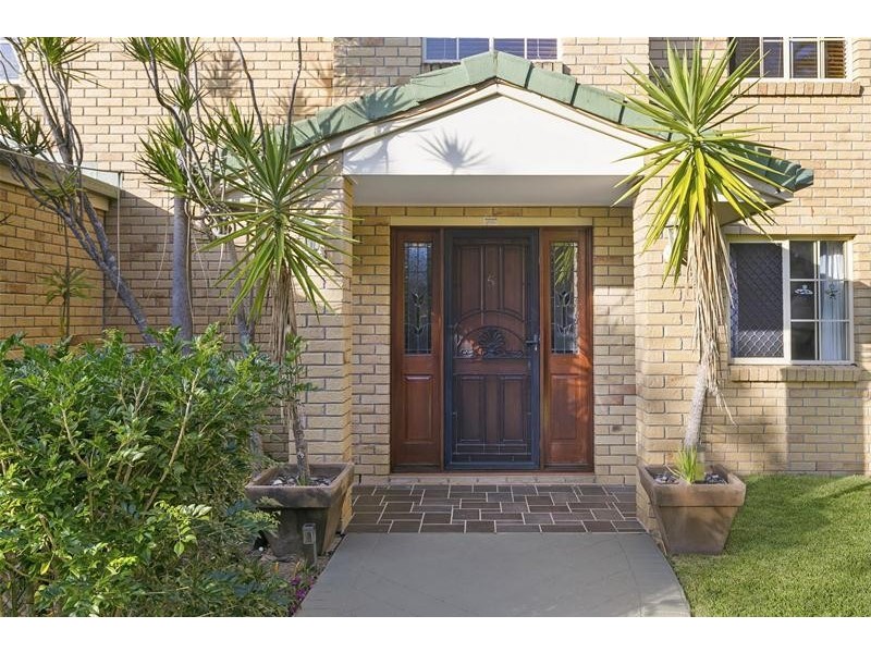 5 Excelcia Court, Eatons Hill QLD 4037