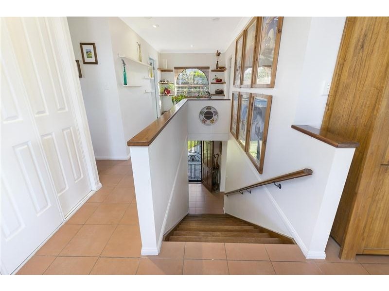 5 Excelcia Court, Eatons Hill QLD 4037