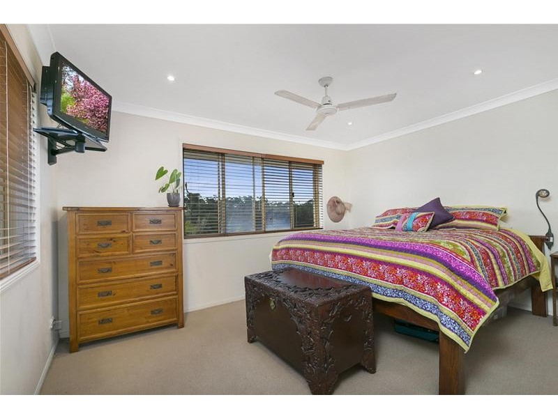 5 Excelcia Court, Eatons Hill QLD 4037