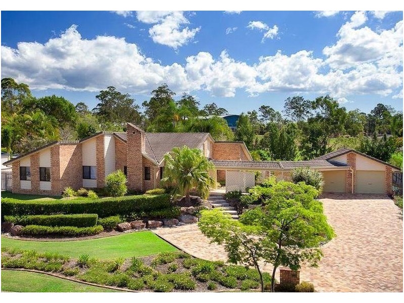 16 The Boulevard, Albany Creek QLD 4035