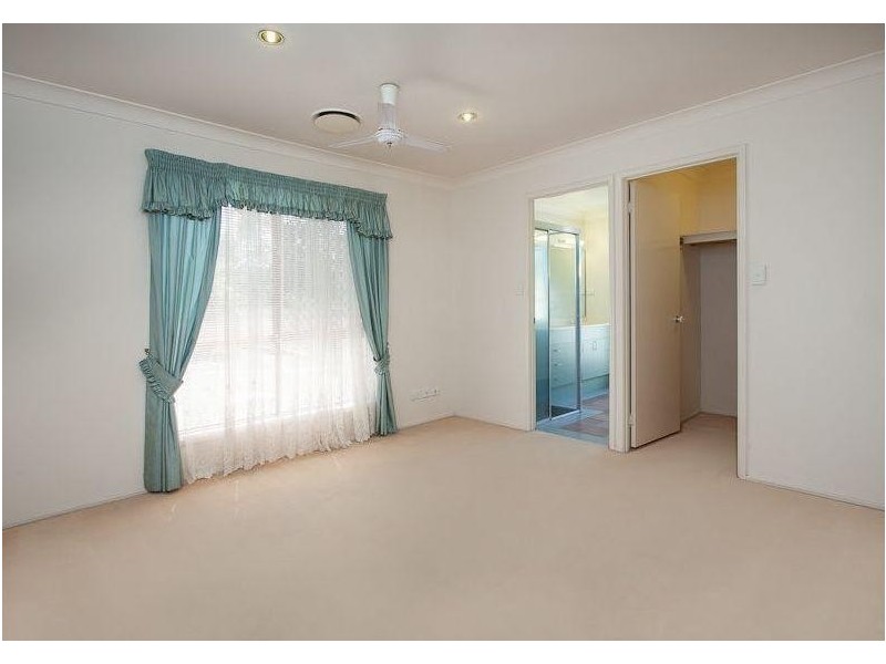 16 The Boulevard, Albany Creek QLD 4035