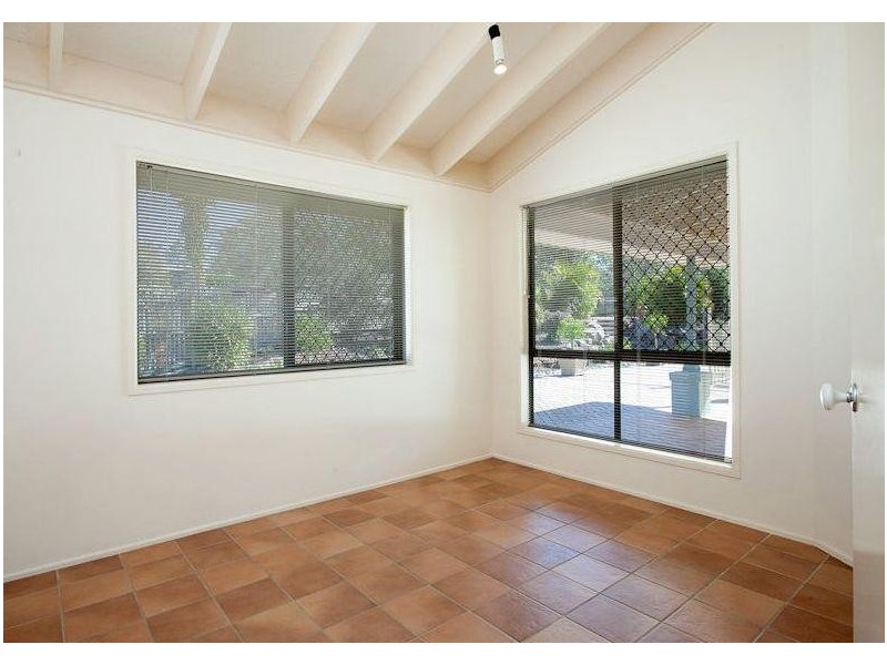 16 The Boulevard, Albany Creek QLD 4035