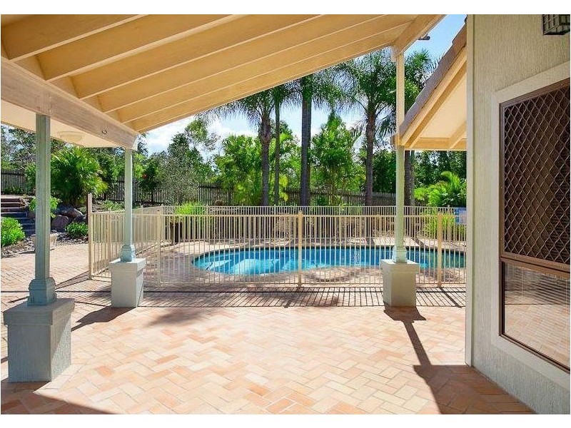 16 The Boulevard, Albany Creek QLD 4035