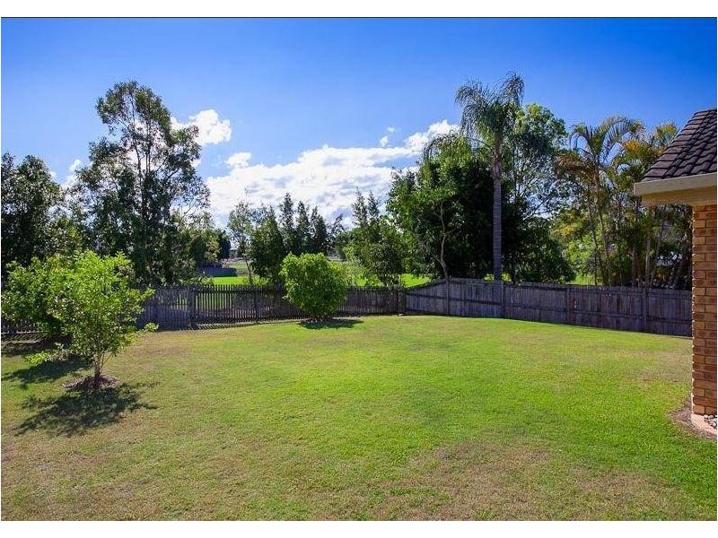 16 The Boulevard, Albany Creek QLD 4035