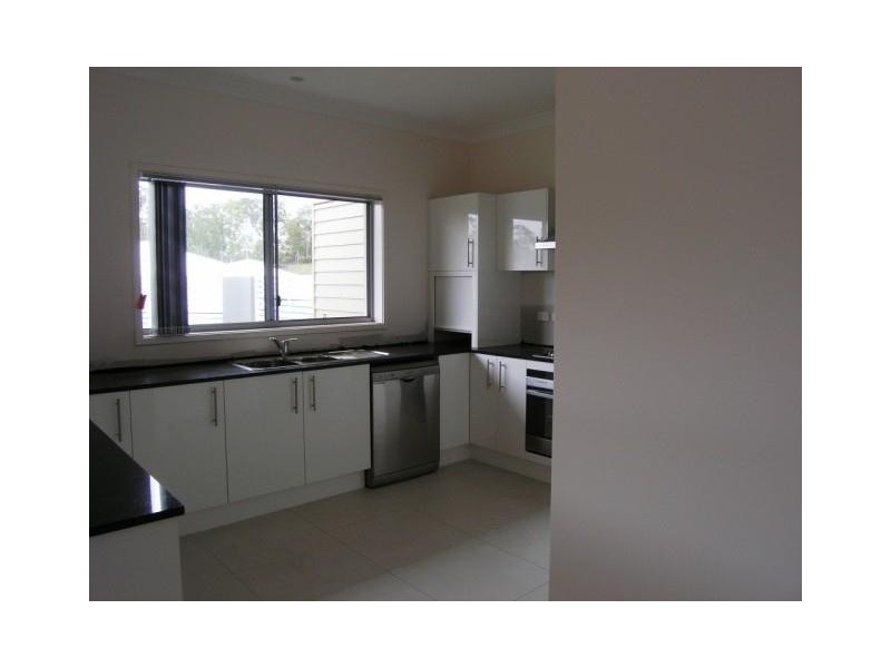 8 Jubilee Court, Eatons Hill QLD 4037