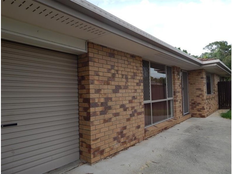 747 South Pine Road, Albany Creek QLD 4035