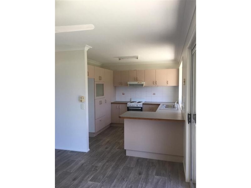 6 Pascali  Crescent, Eatons Hill QLD 4037