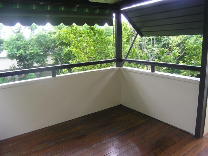 32 Old Northern Road, Albany Creek QLD 4035