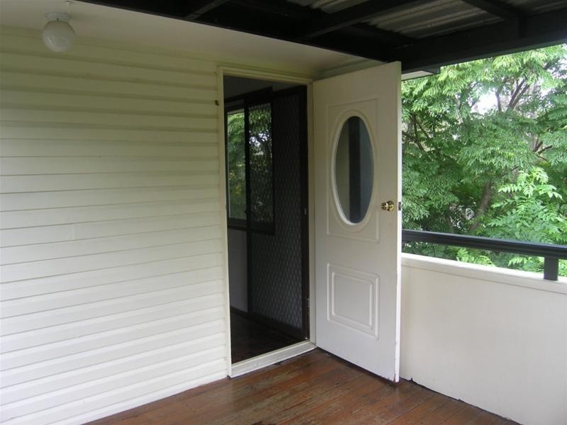 32 Old Northern Road, Albany Creek QLD 4035