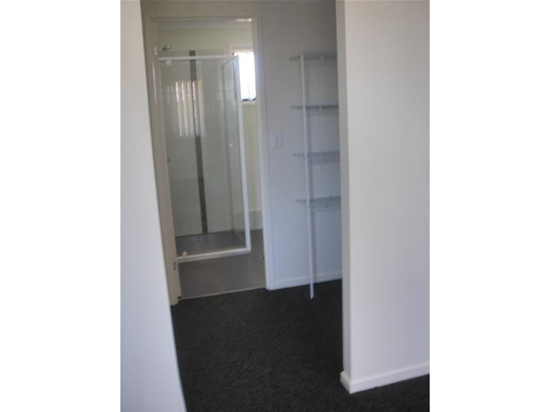 4/118 Samsonvale Road, Strathpine QLD 4500