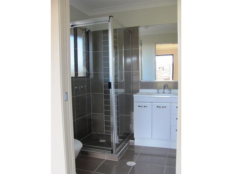 1 Tribeca Circuit, North Lakes QLD 4509