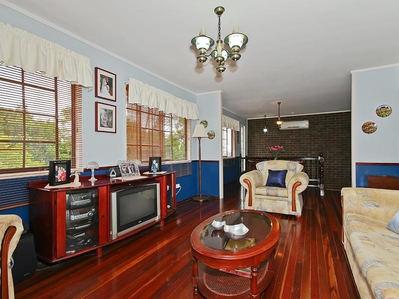 11 Currajon Street, Brendale QLD 4500