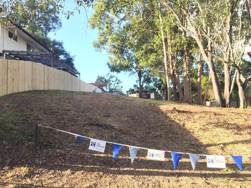 31 Leckmy Street, Ferny Grove QLD 4055