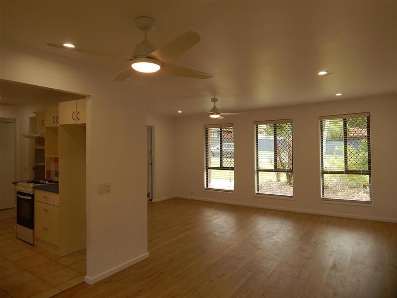 1 Flamingo Drive, Albany Creek QLD 4035