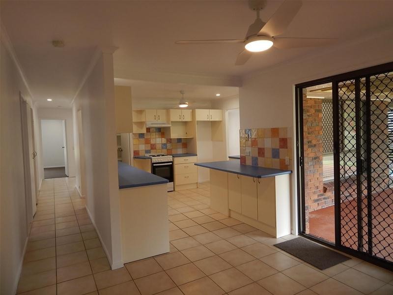 1 Flamingo Drive, Albany Creek QLD 4035