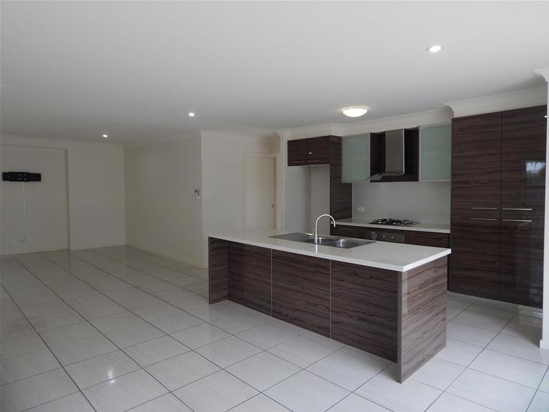 Eatons Hill QLD 4037