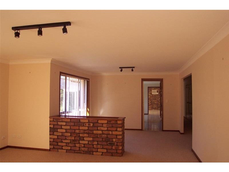 19 Daniel Drive, Albany Creek QLD 4035