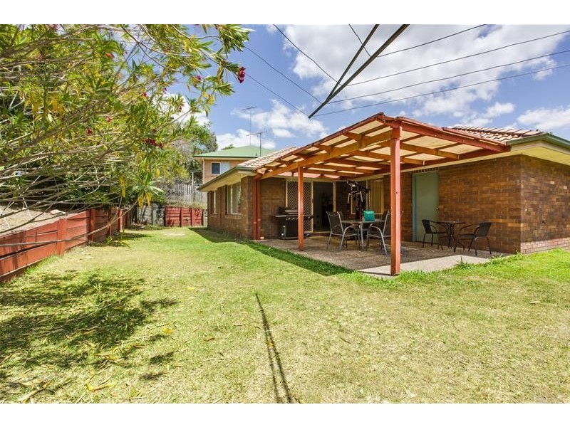 61 Saraband Drive, Eatons Hill QLD 4037