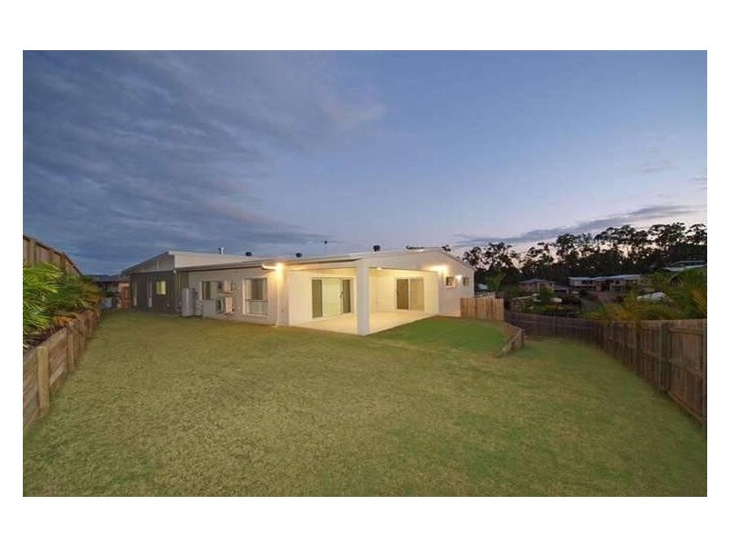 5 Sunbeam Court, Eatons Hill QLD 4037