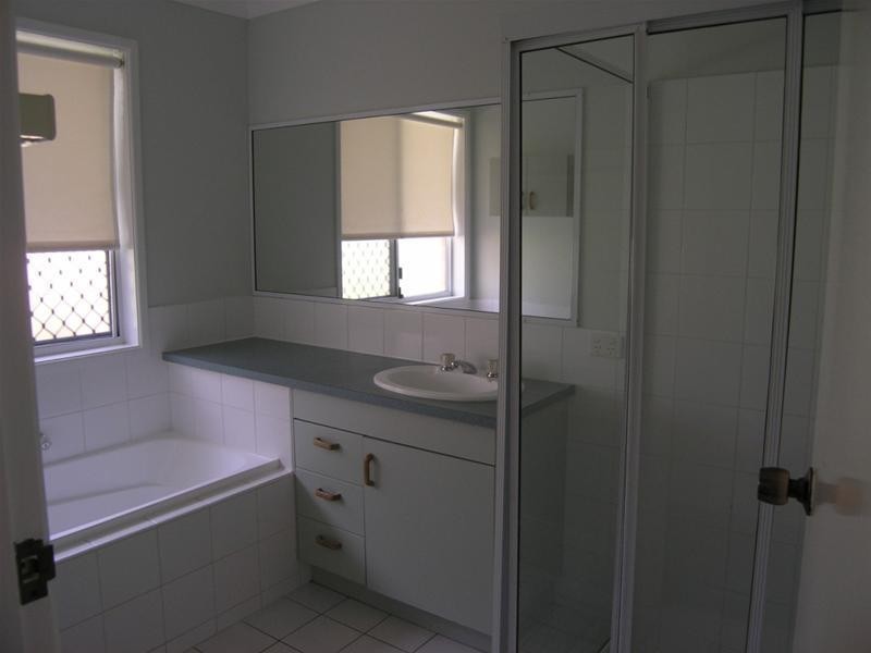 66 Thiess Drive, Albany Creek QLD 4035