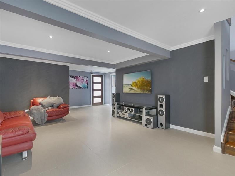 5 Maud Street, Albany Creek QLD 4035