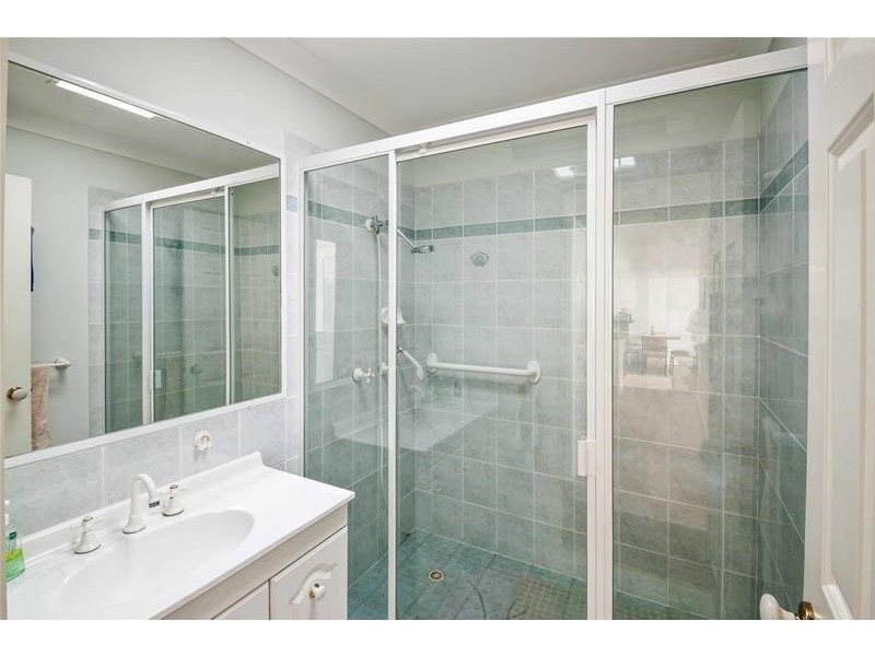 42/24 Faheys Road East, Albany Creek QLD 4035