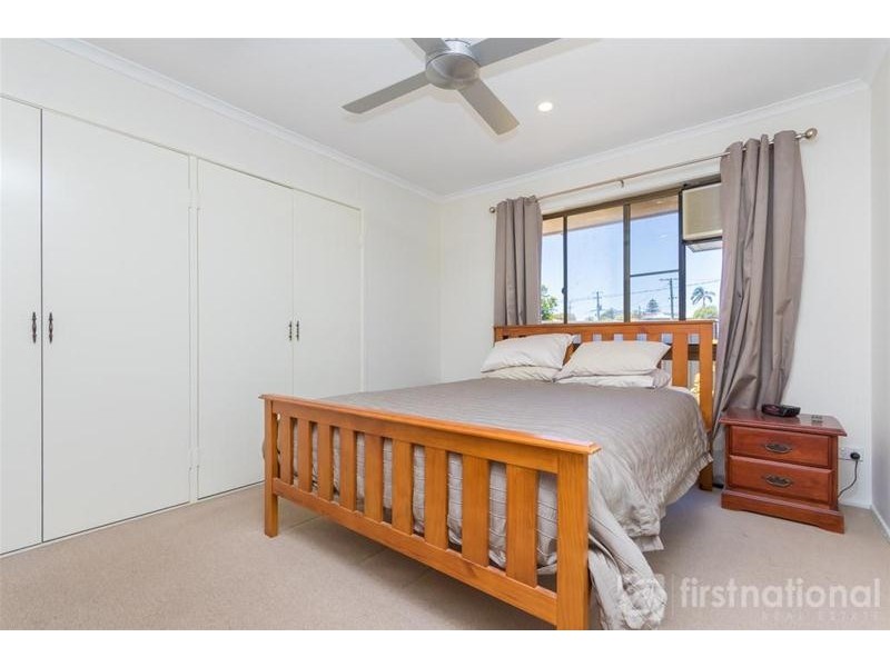 42 Willow Street, Albany Creek QLD 4035