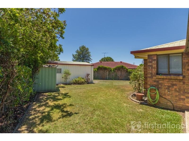 42 Willow Street, Albany Creek QLD 4035