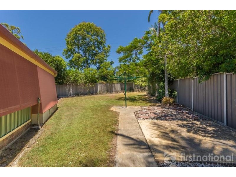 42 Willow Street, Albany Creek QLD 4035