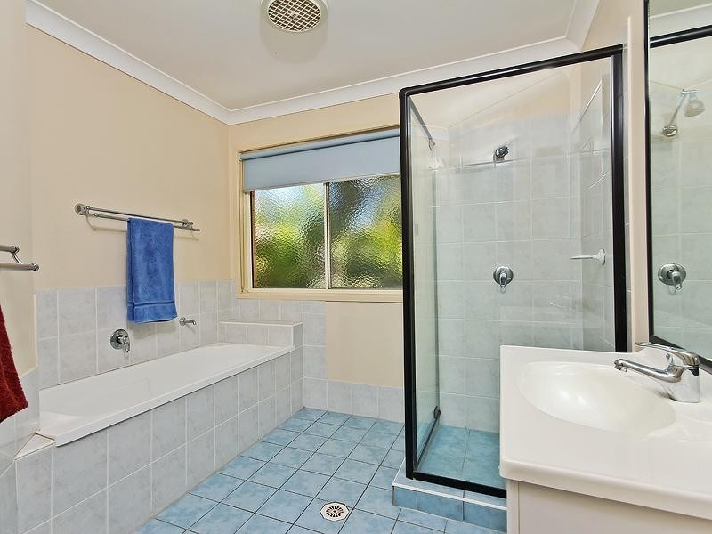 10 Jonquil Court, Albany Creek QLD 4035