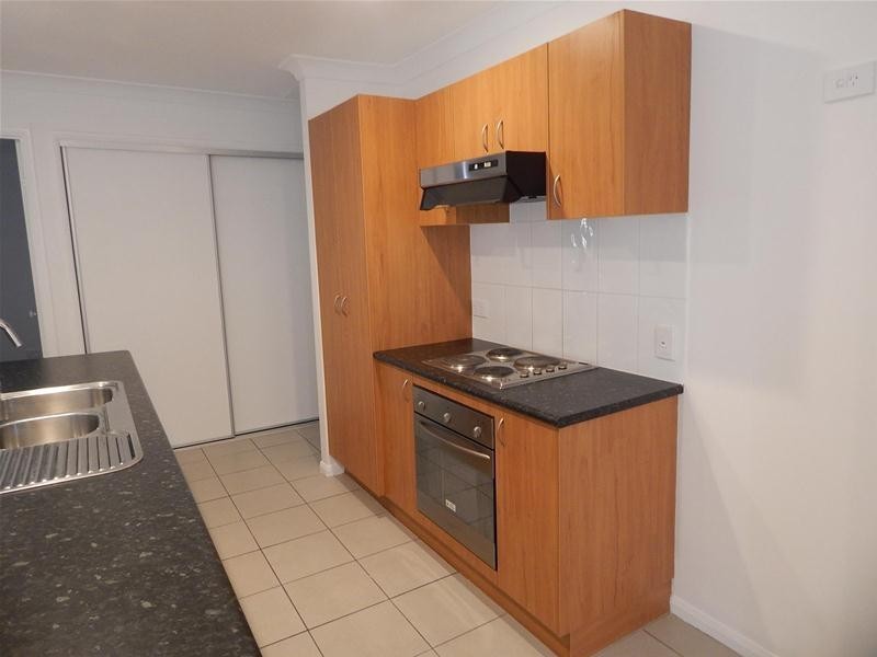 8 Greta Court, Warner QLD 4500