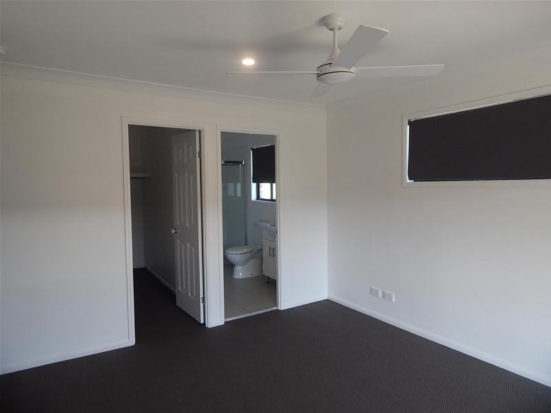 8 Greta Court, Warner QLD 4500