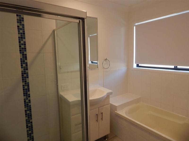 8 Greta Court, Warner QLD 4500