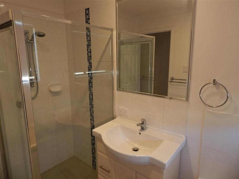 8 Greta Court, Warner QLD 4500