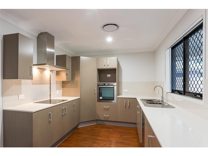 21 Grevillea Place, Bridgeman Downs QLD 4035