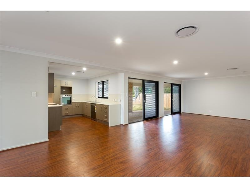 21 Grevillea Place, Bridgeman Downs QLD 4035