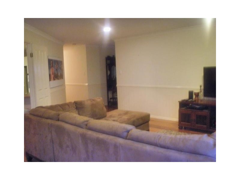 129 Albany Forest Drive, Albany Creek QLD 4035